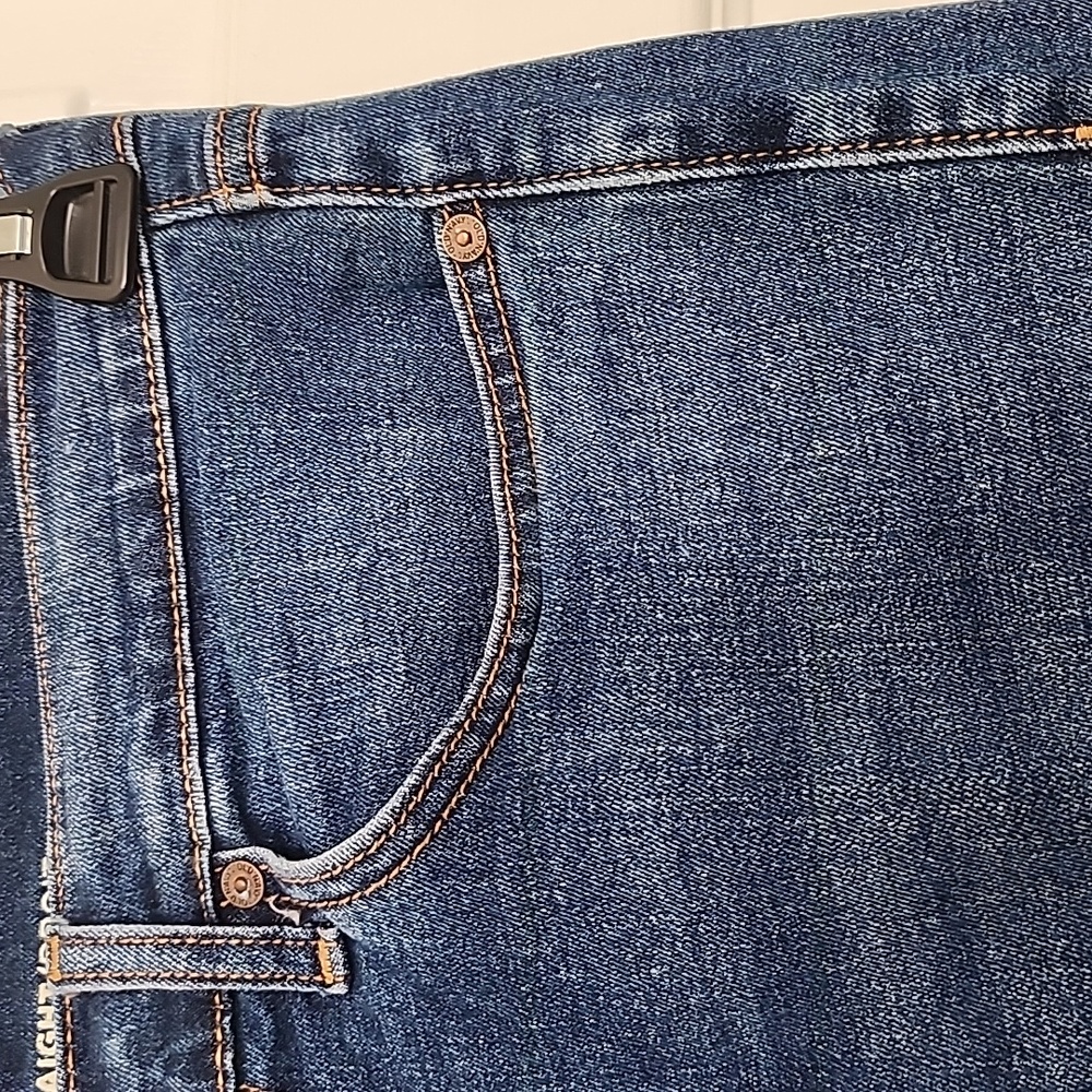 OLD NAVY WOMAN'S JEANS - Picture 4 of 10